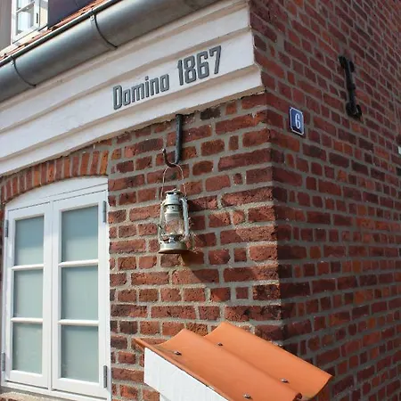 Vila Domino 1867 *